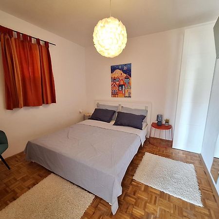 Apartmani Dana Sukošan Екстериор снимка