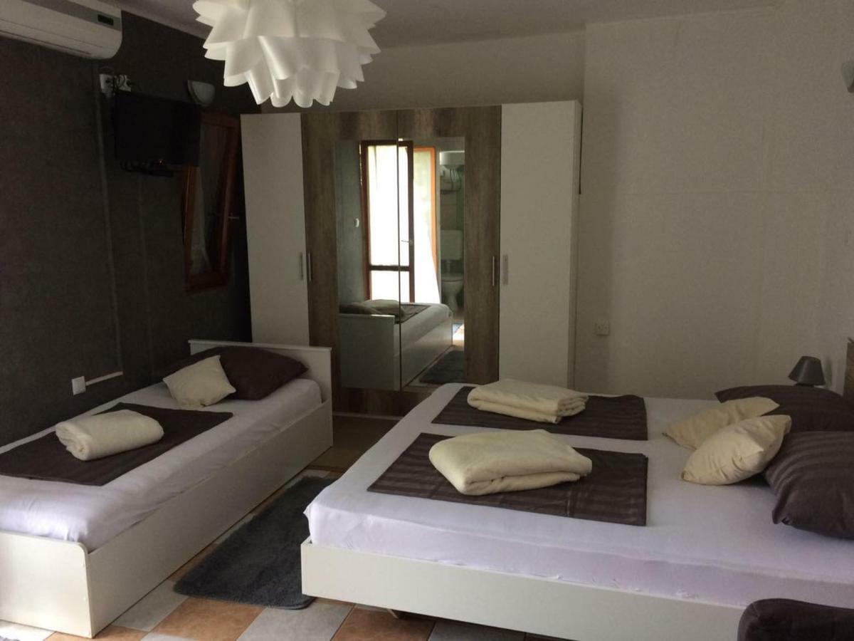 Apartmani Dana Sukošan Екстериор снимка