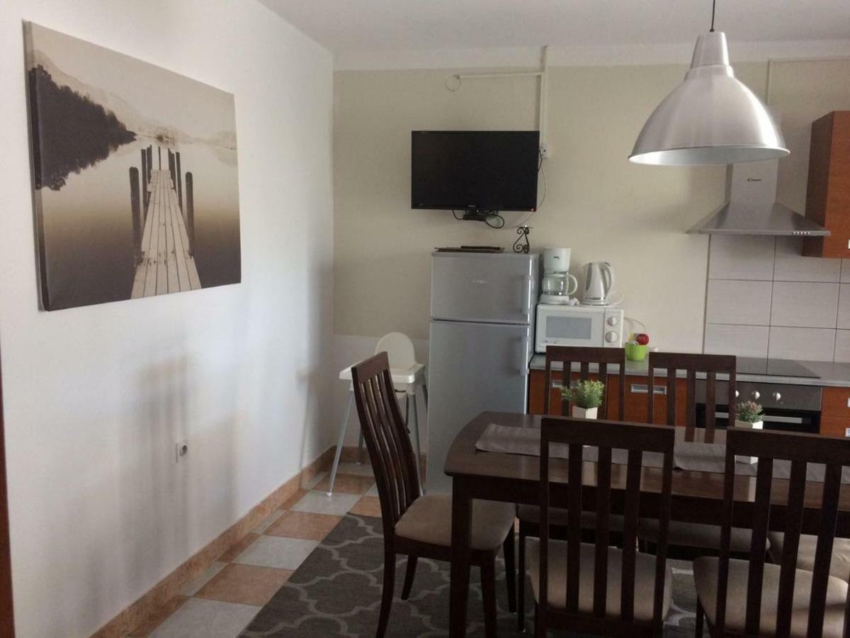 Apartmani Dana Sukošan Екстериор снимка