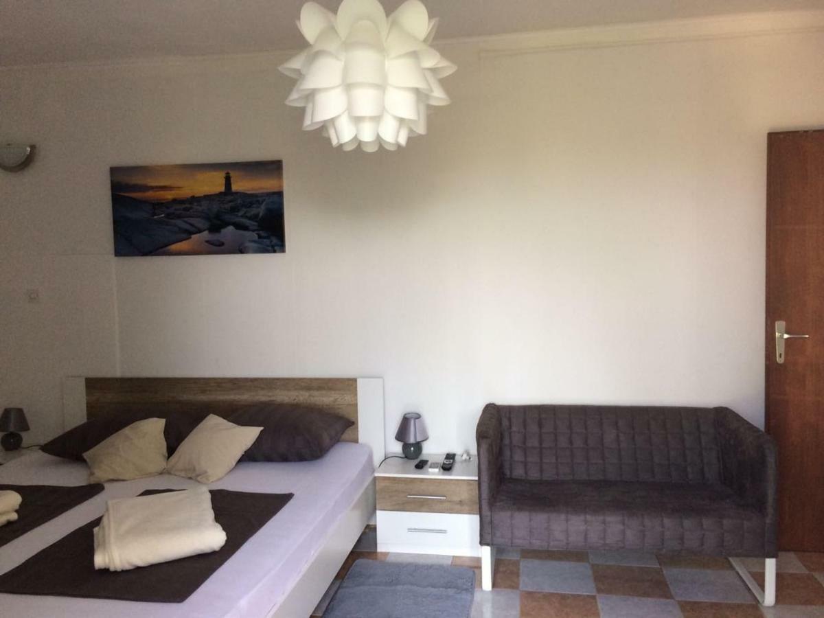 Apartmani Dana Sukošan Екстериор снимка