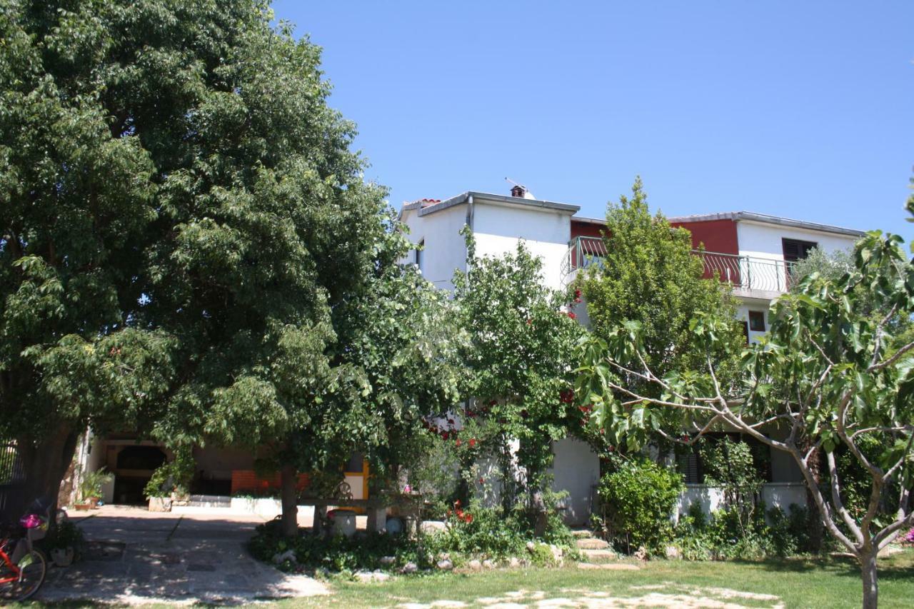Apartmani Dana Sukošan Екстериор снимка