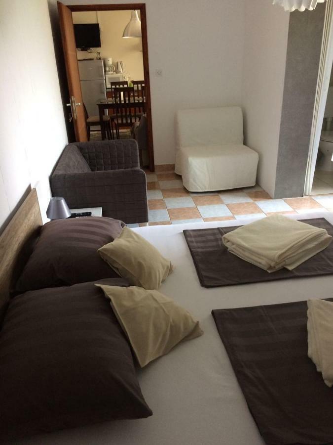 Apartmani Dana Sukošan Екстериор снимка