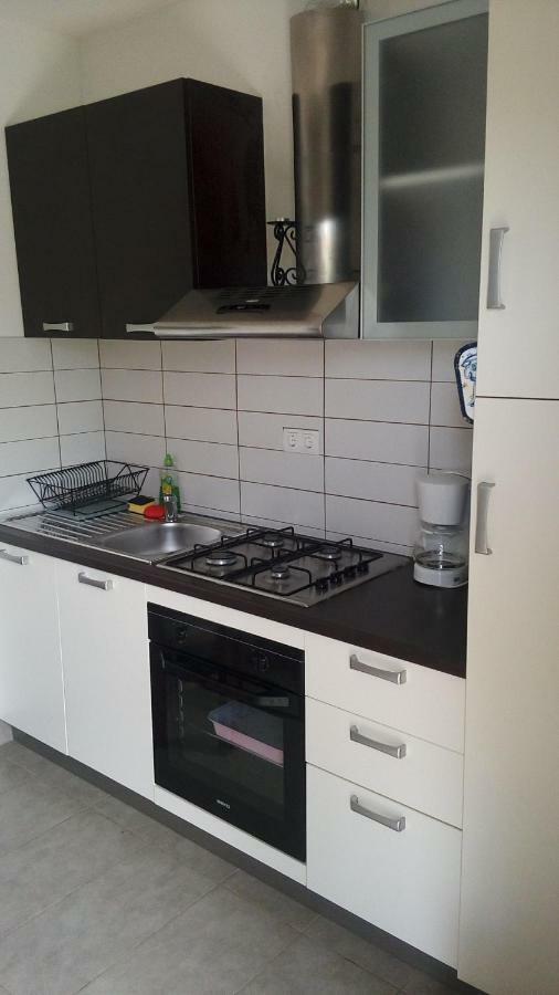 Apartmani Dana Sukošan Екстериор снимка