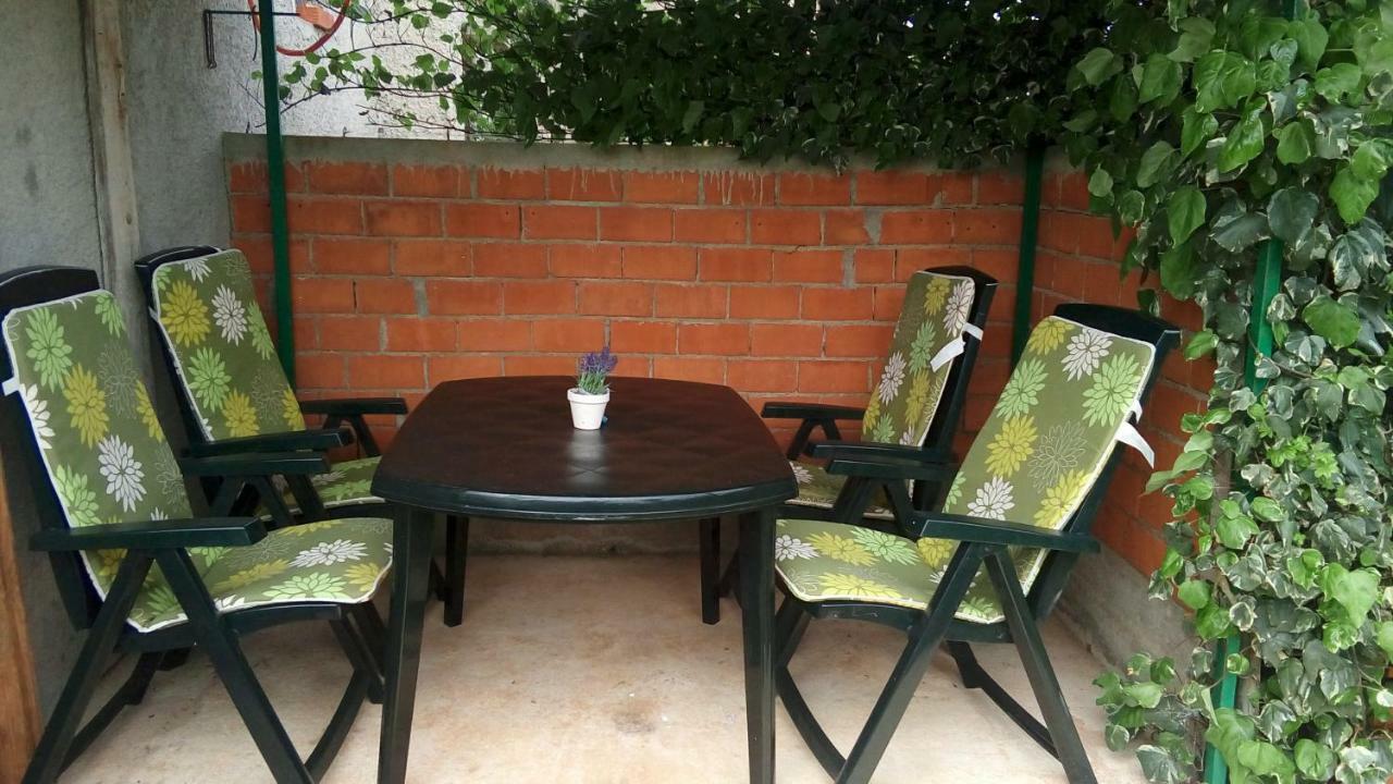 Apartmani Dana Sukošan Екстериор снимка