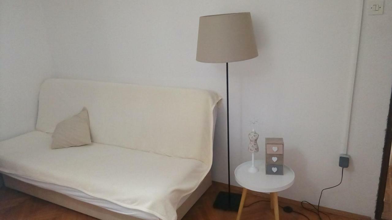 Apartmani Dana Sukošan Екстериор снимка