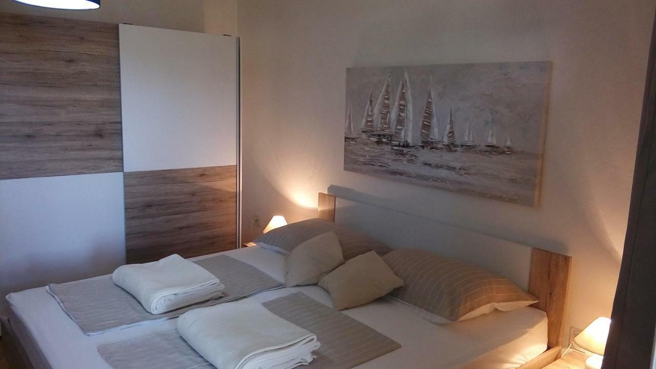 Apartmani Dana Sukošan Екстериор снимка